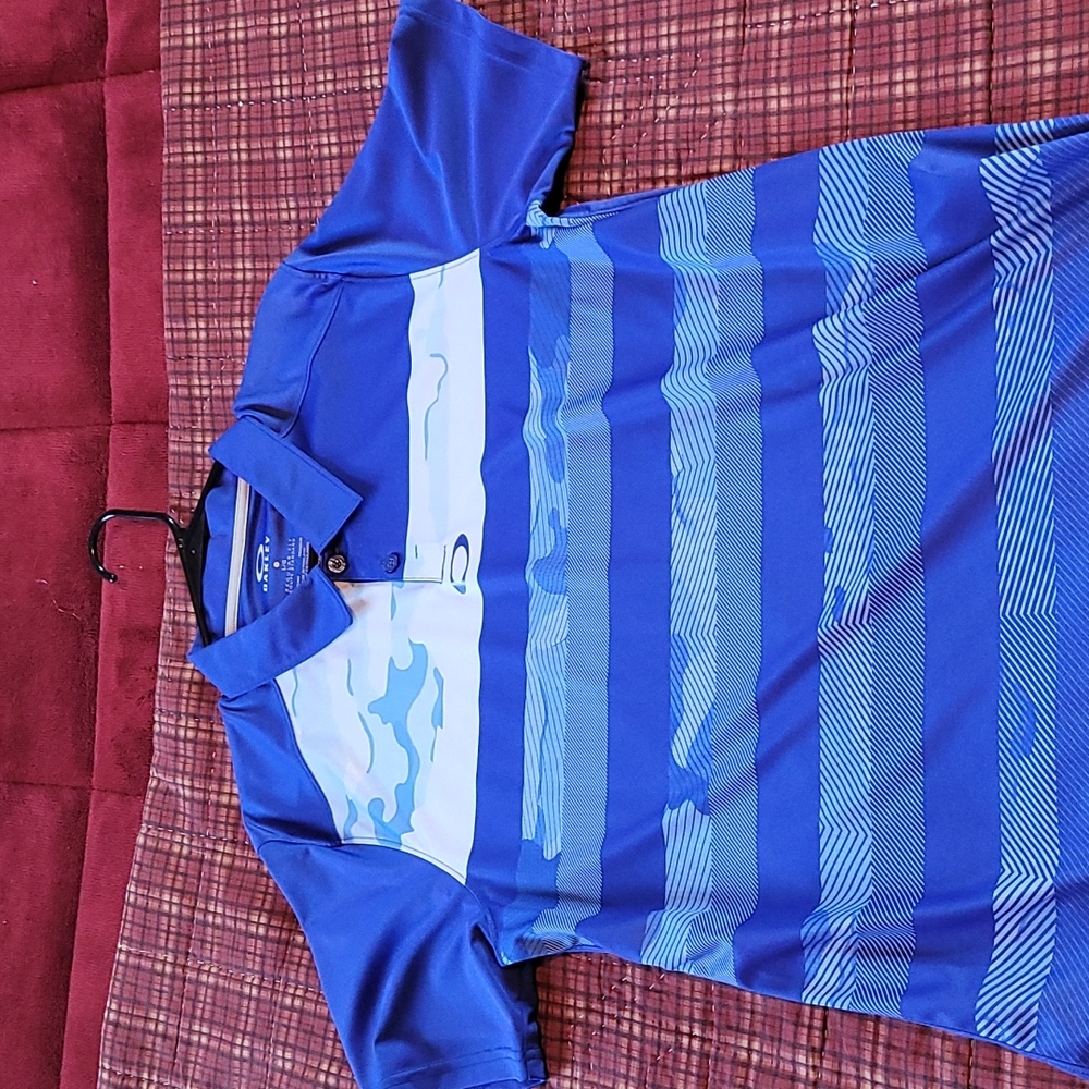 Oakley golf shirt